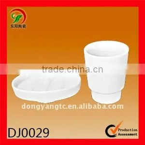 2 Pcs Ceramic Bathroom Set thumbnail-1