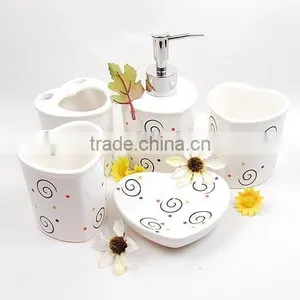 Ceramic Bathroom Set 4pcs With Love Decal thumbnail-2