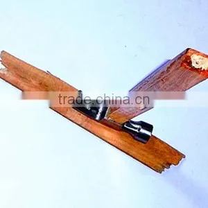 Claw Hammer With Wooden Handle thumbnail-4