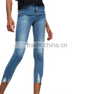 Wholesale Ladies Capri Jeans Ladies Tight Jeans Fashion Woman Apparel thumbnail-2