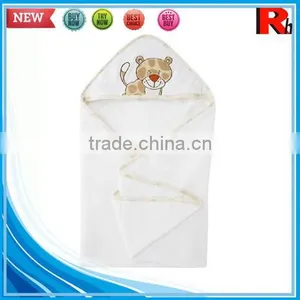 China Supplier Applique Velour Wholesale Customized Cotton Baby Hooded Towel Poncho Pattern Babyhood Hood Towel With Animal thumbnail-1