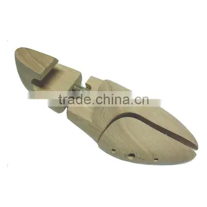 Pine Wood Material Shoe Tree Type Cheap Wooden Shoe Stretcher With Logo Plate to Put on thumbnail-1