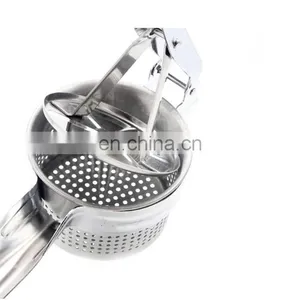 Stainless Steel Potato Ricer thumbnail-3