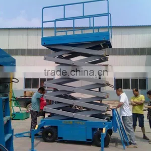 Four Wheels Mobile /battery Powered /outdoor Scissor Lift Platform thumbnail-2