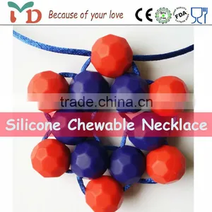 Best Teething Rings/Mom Wearing Necklace Teething Baby thumbnail-3
