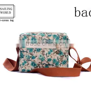 2016 Classic Chinese Folk Style Fancy Floral Canvas Lady Sling Bag thumbnail-2