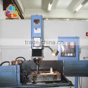 OEM/ODM INJECTION PLASTIC MOULD/CUSTOM PLASTIC INJECTION MOLD thumbnail-1