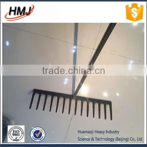 Rake With Riveted Teeth thumbnail-1
