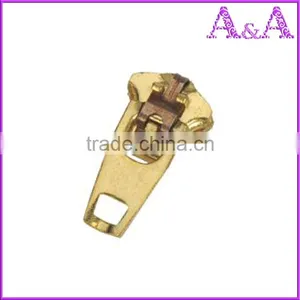 Semi-lock Key Locking Golden Brass Zipper Slider thumbnail-1