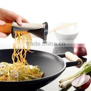 Spiral Vegetable Slicer thumbnail-1