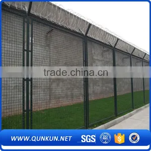 High Quality 358 Prison Fencing Anti-climb High Security Fences thumbnail-5