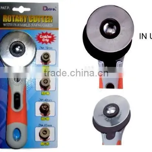 RC-26 NEW ROTARY CUTTER WITH CUSHION GRIP 60MM thumbnail-5