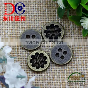 Fashion Design Alloy 4 Hole Sewing Button for Shirt thumbnail-1