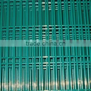 2015 Hot Sale PVC and Galvanized Welded Wire Mesh Panels Fence With Top Quality thumbnail-4