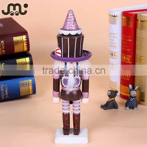 Cute Wooden Christmas Nutcracker Figurines thumbnail-1