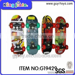 High Quality New Style Wireless Remote Control Electric Skateboard thumbnail-1
