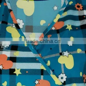 New Design Printed Mock Wrap Scrubs Wholesale of Y-Neck With Two Lower Pockets thumbnail-4