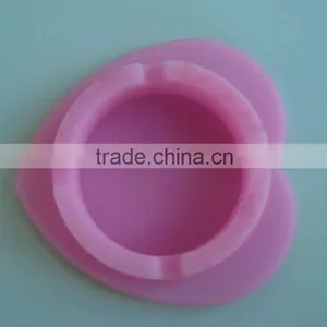 The Heat Resistant Silicone Rubber Ashtray thumbnail-1