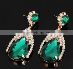 Wholesale High Quality Newest Design Alloy Gold Fancy Diamond Earrings thumbnail-2