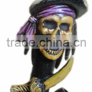 Figurine Shaped Hand Crafted Smoking Pipes - Pirate Skull thumbnail-1