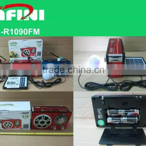 Solar Charger Power FM/AM Radio Flashlight Radio thumbnail-4