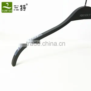 Hot Saling Rubber Black Set Wooden Hangers of Forever 21 thumbnail-4