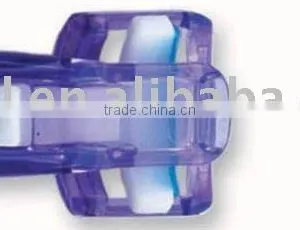 Plastic Eyelash Curler thumbnail-1