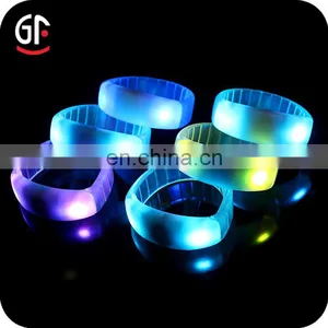 Hochzeit Souvenirs 433/868/915MHz RGB Wristband RFID Remote thumbnail-1
