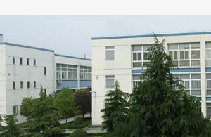 HOOREN Plastics/Molds company overview - view 1 thumbnail
