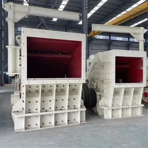 Oil-powered and Electric-powered Mobile Impact Crusher for Granite and Limestone Crushing Equipment. thumbnail-1