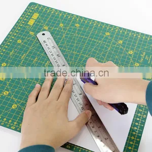 Wholesale Made In Taiwan High Quality Self-healing Rotatable Plastic Flexible Cutting Mat thumbnail-2