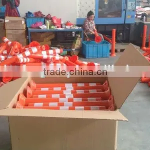 Flexible Spring Type Plastic Warning Sign Bollards / PU Delineator Post Quality Choice thumbnail-5