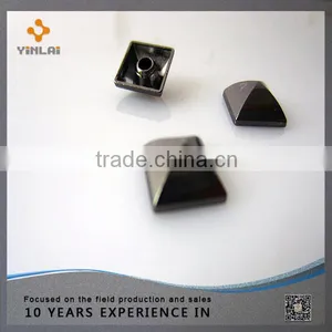 China Metal Brass Carving Rivets For Bags thumbnail-5
