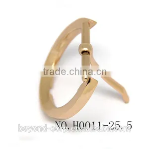 25.5 mm D Buckle for Bag Curved Pin Buckle Shiny Gold Plated Durable Iron Prong Zinc Buckle thumbnail-3