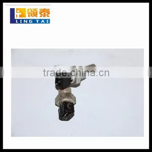 Hot Sale Oil Pressure Sensor VG1500090061 Foton Tractor Diesel Engine Parts Goods From China thumbnail-4