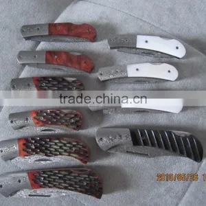 NEW in Stay in 2013 Quality Fashionable Small Size Handmade Damascus Folding Blade Knife thumbnail-2