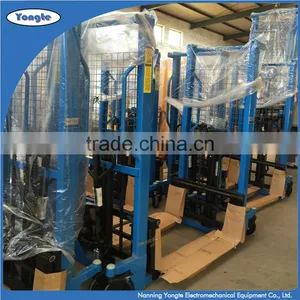 Hydraulic Hand Operated Stacker thumbnail-5