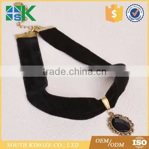 European American Style Geometric Pendant Retro Necklace With Artificial Crystal Black Lace Choker thumbnail-3