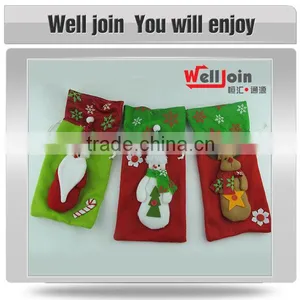 Factory Directly Sale Christmas Decoration Crochet Wine Bottle Cover thumbnail-1