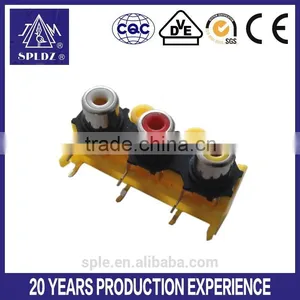 3pin Female Rca JACK AV3-8.4-14 thumbnail-1
