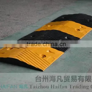 High Quality Traffic Road Speed Hump for Crossing/heavy Strength Rubber Road Speed Breaker Used on Road for Garage Safety thumbnail-3