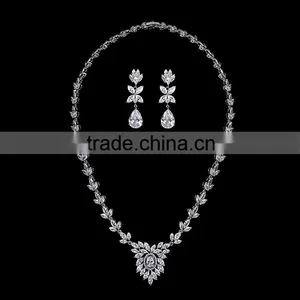2016 Latest Design High Quality Women Fashion Necklace Jewelry Long Silver Zircon Necklace Set thumbnail-1