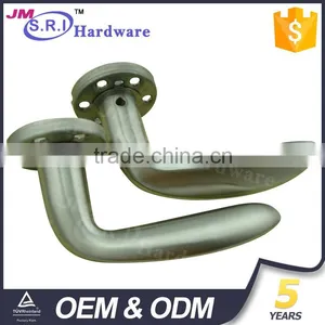 China Supplier Stainless Steel Lever Door Handle , Flat Door Handle thumbnail-6