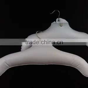 Inflatable Folding Cloth Hanger thumbnail-1