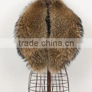 Lady's Soft Raccoon Fur Collar RC15 thumbnail-2