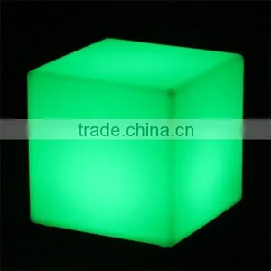 Multi Size Plastic Illuminated LED Cube thumbnail-2