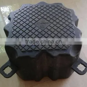 OEM Blow Molding Plastic Floating Boat Dock Float Ski Floating Dock HDPE Plastic Pontoon thumbnail-5