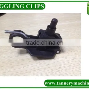Auto Nylon Toggling Machine Clips for Leather Toggling thumbnail-1