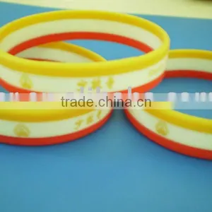 Segment Color Silicone Bracelet thumbnail-1