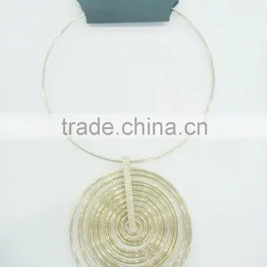 FASHION CHUNKY METAL BIG RINGS PENDANT NECKLACE WITH CRYSTAL STONES thumbnail-1